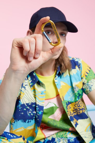 Kit Neale Karabiner