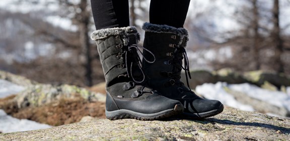 cyber monday snow boots