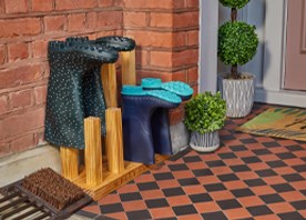 DECORATIVE ACCESSORIES