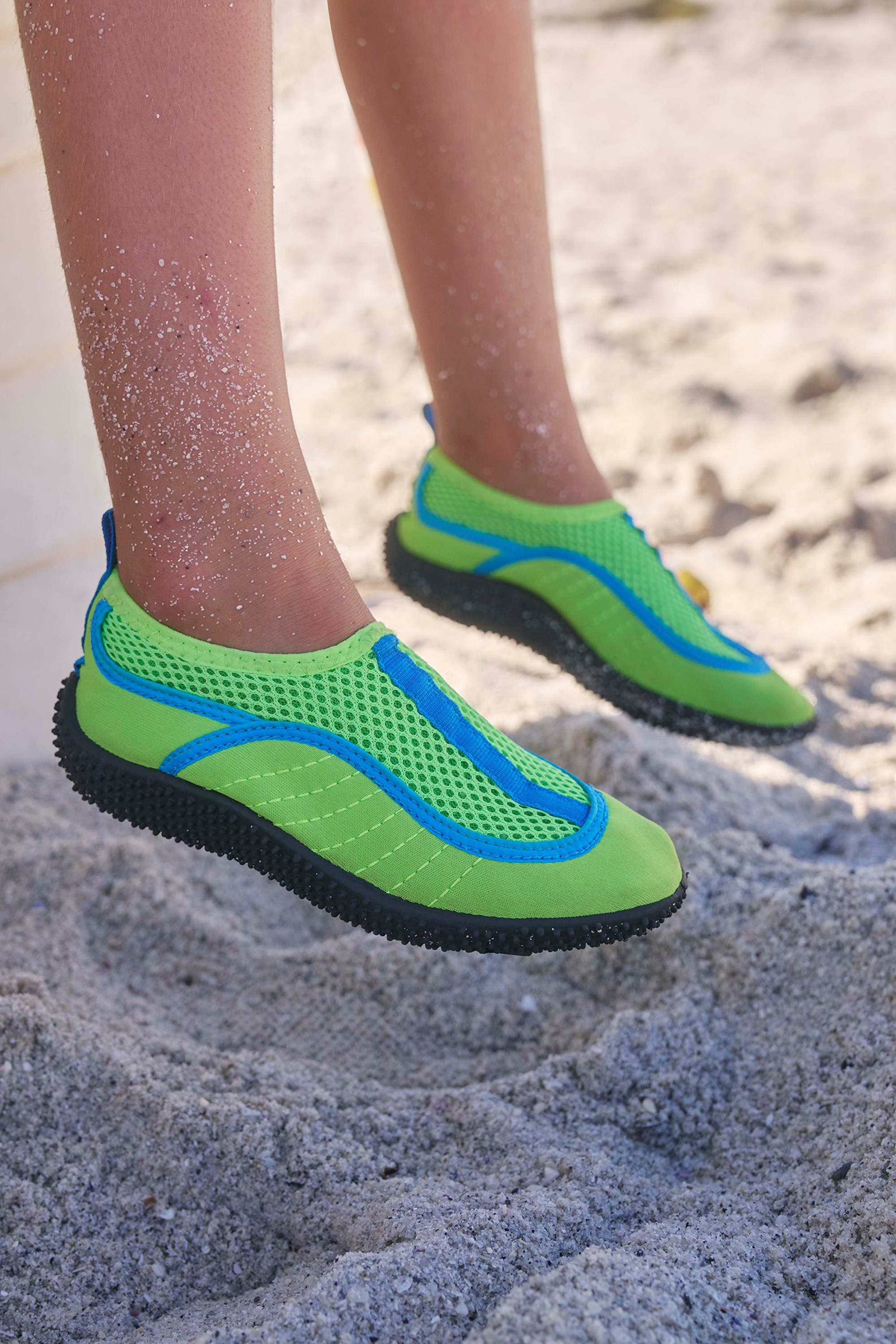 Bermuda Junior Aqua Shoes - Green