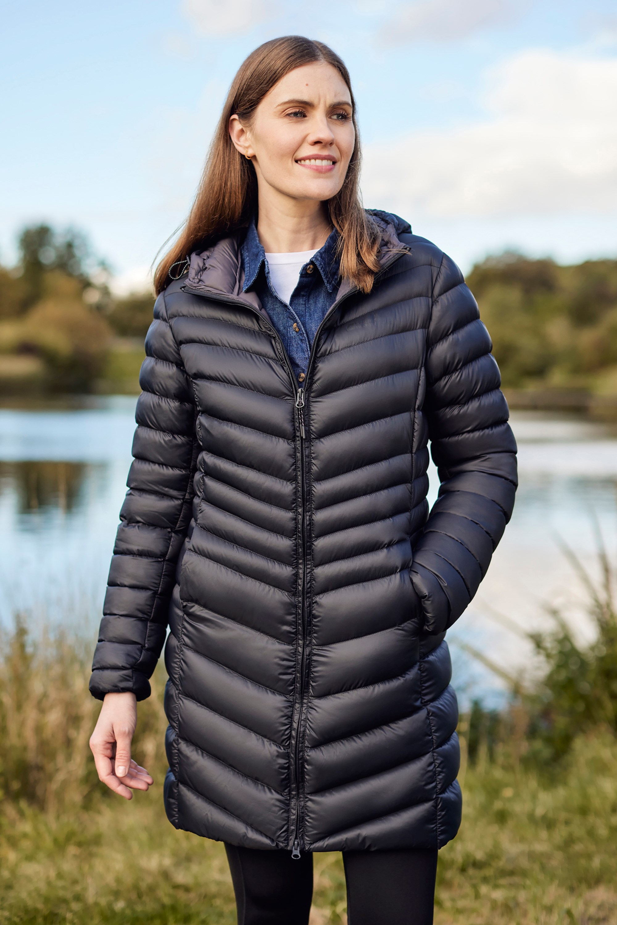 Fitted model women`s long jacket with hood and zip fastening -  Baduglobal.com | Long jackets for women, Winter jackets, Parka women