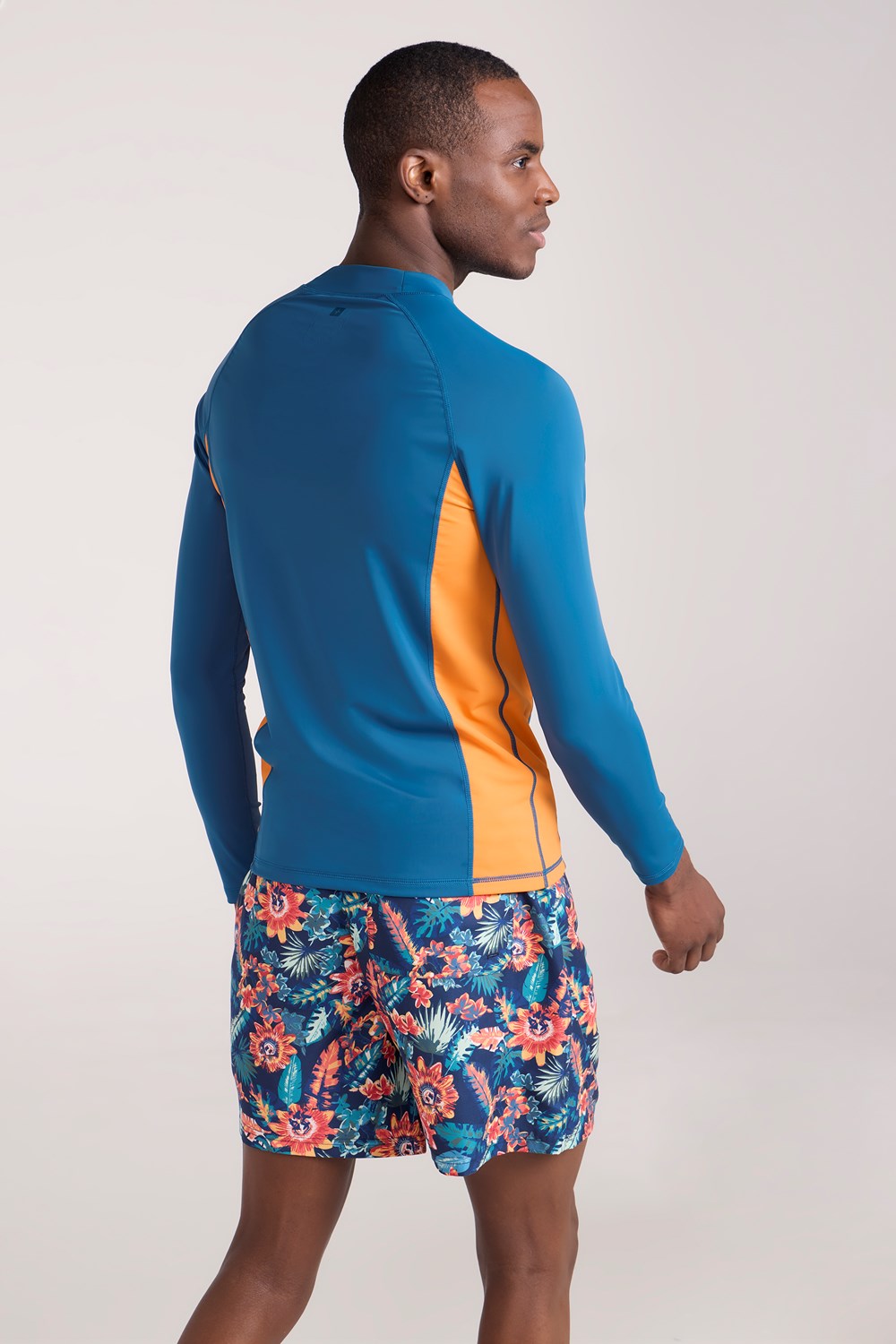 Mountain Warehouse Mens Long Sleeve Rash Vest Lightweight Comfort Quick Dry Top - Picture 31 of 89