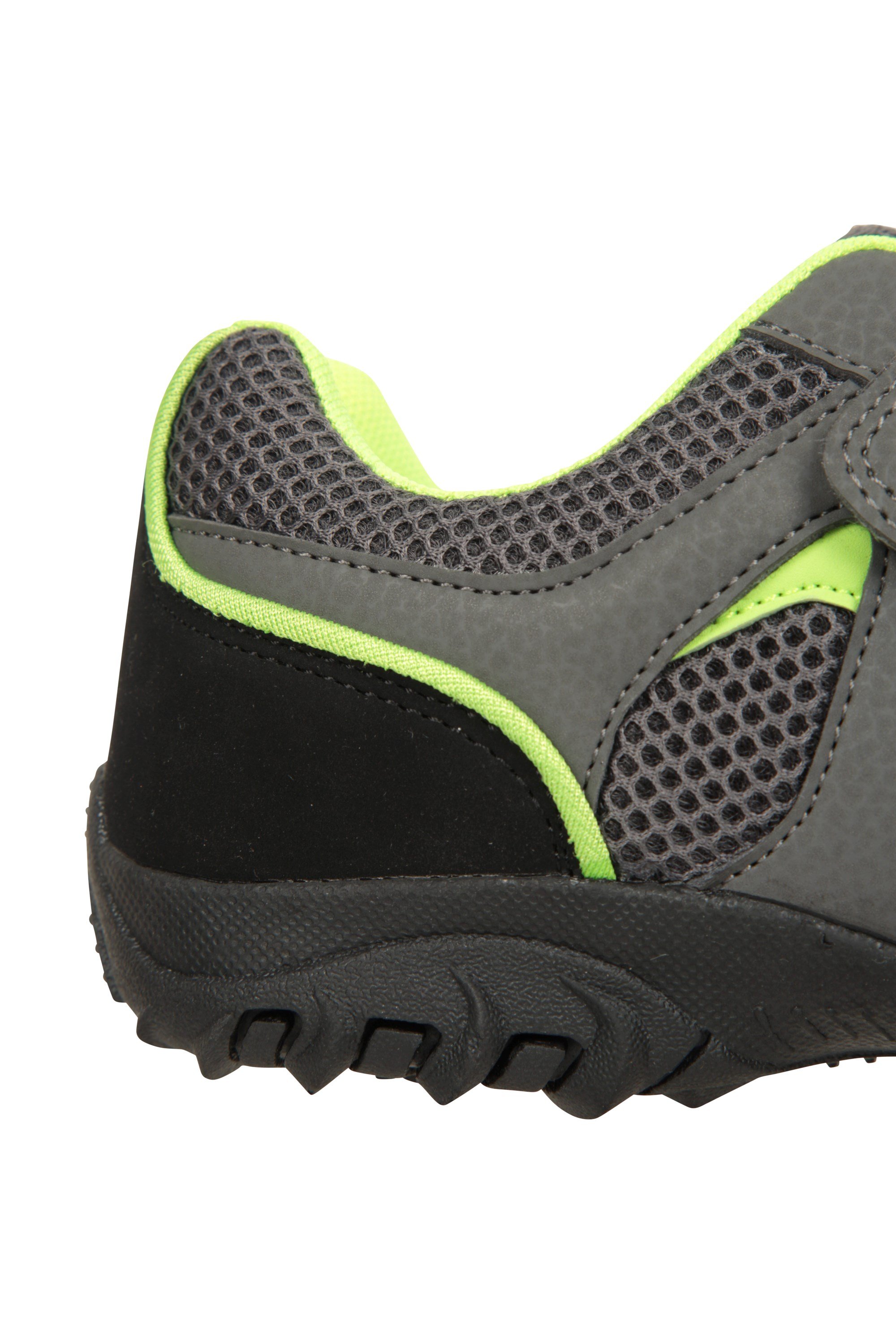 Non marking water shoes 2025