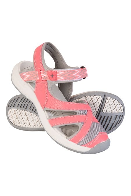 summer sandals with covered toes