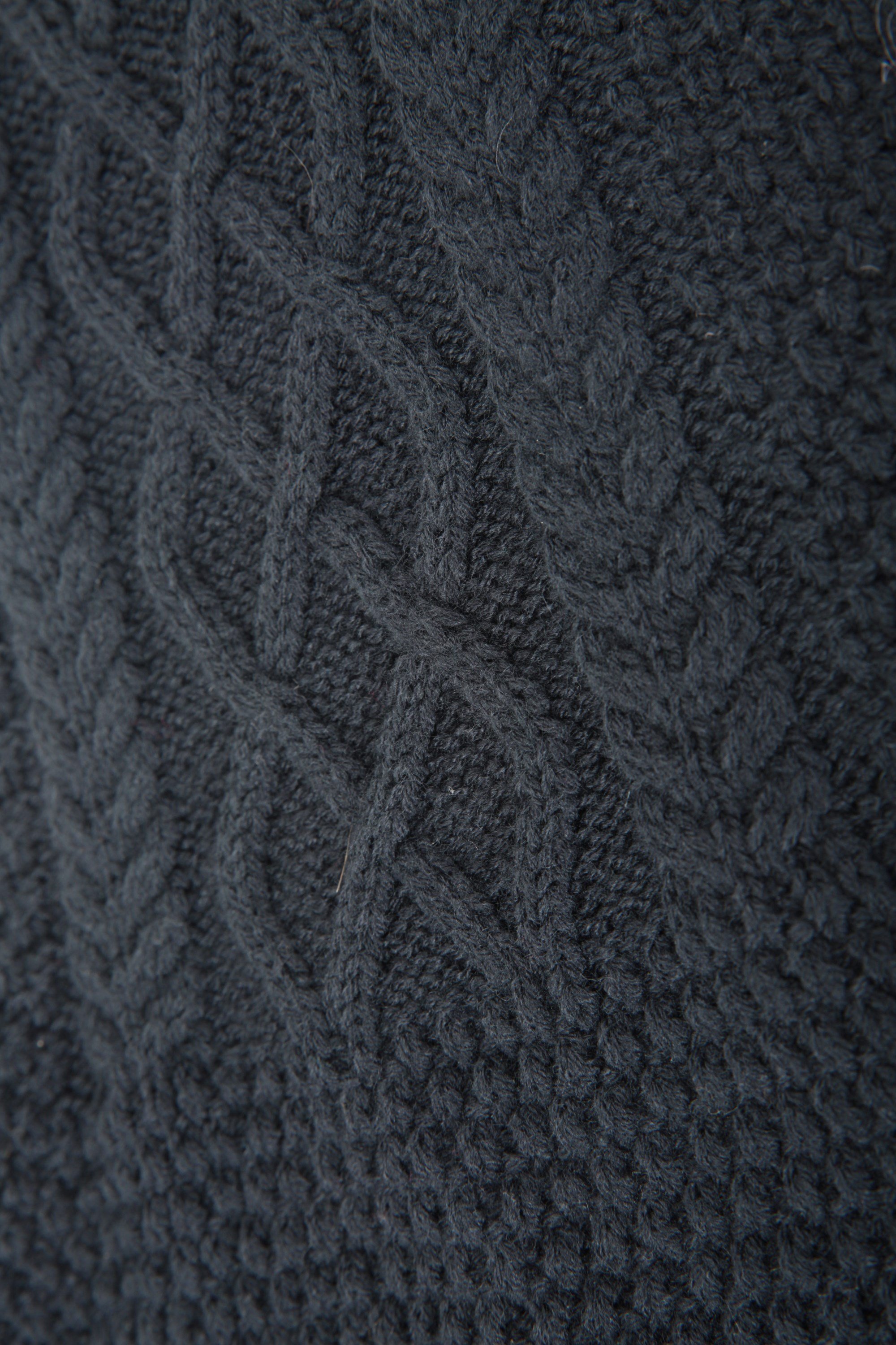 Mens Cable Knit Scarf