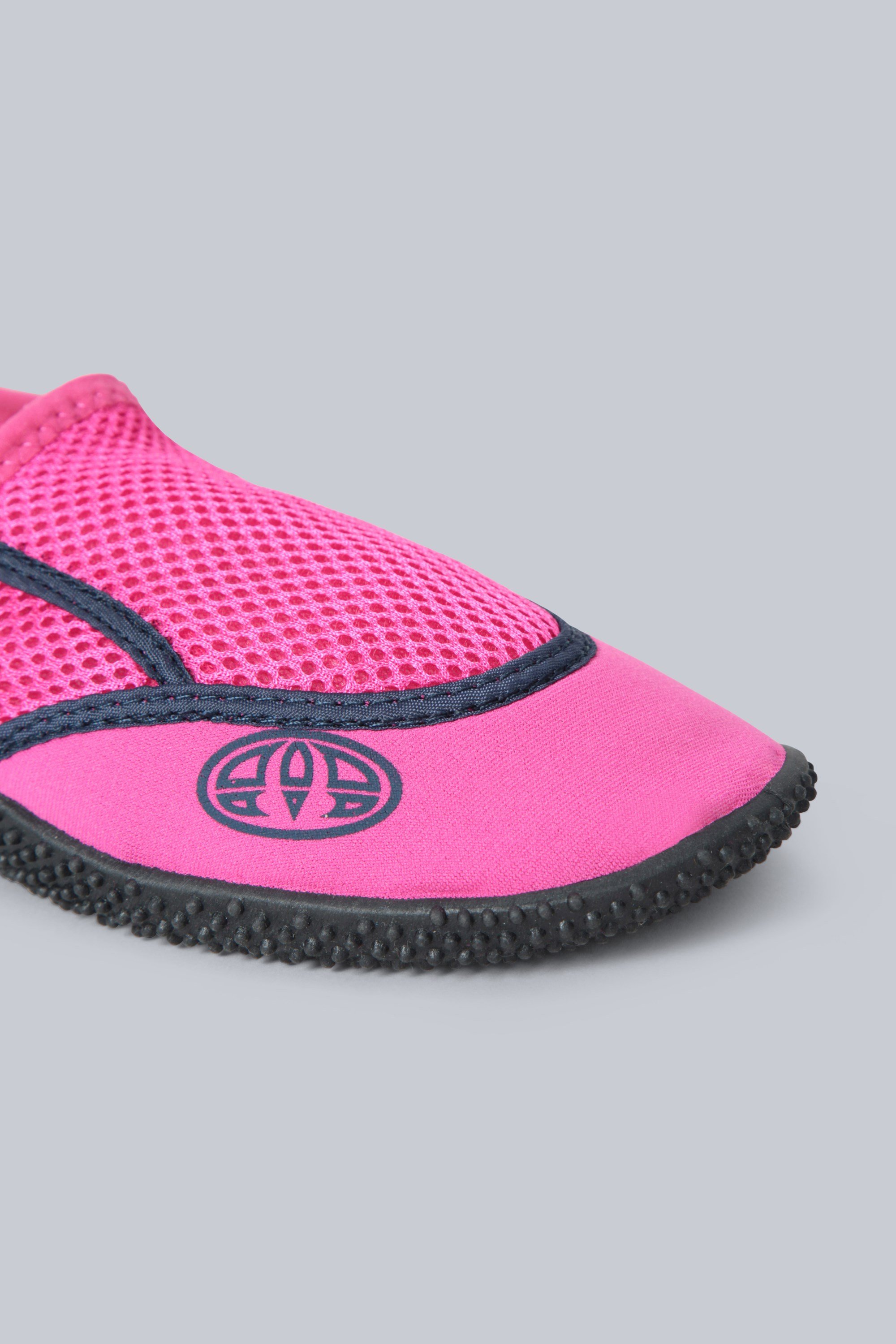 Aqua shoes payless store