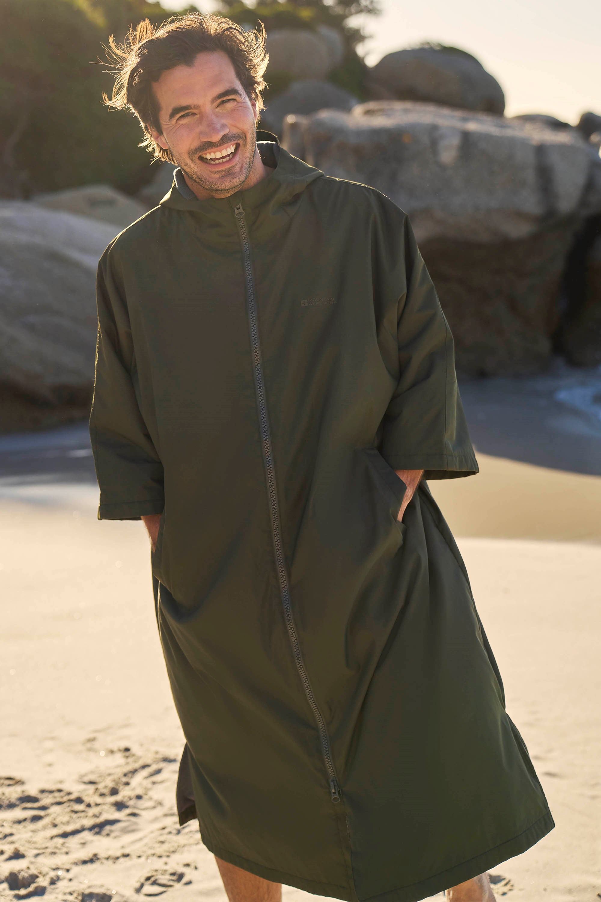 Coastline Mens Water Resistant Changing Robe Mountain Warehouse GB
