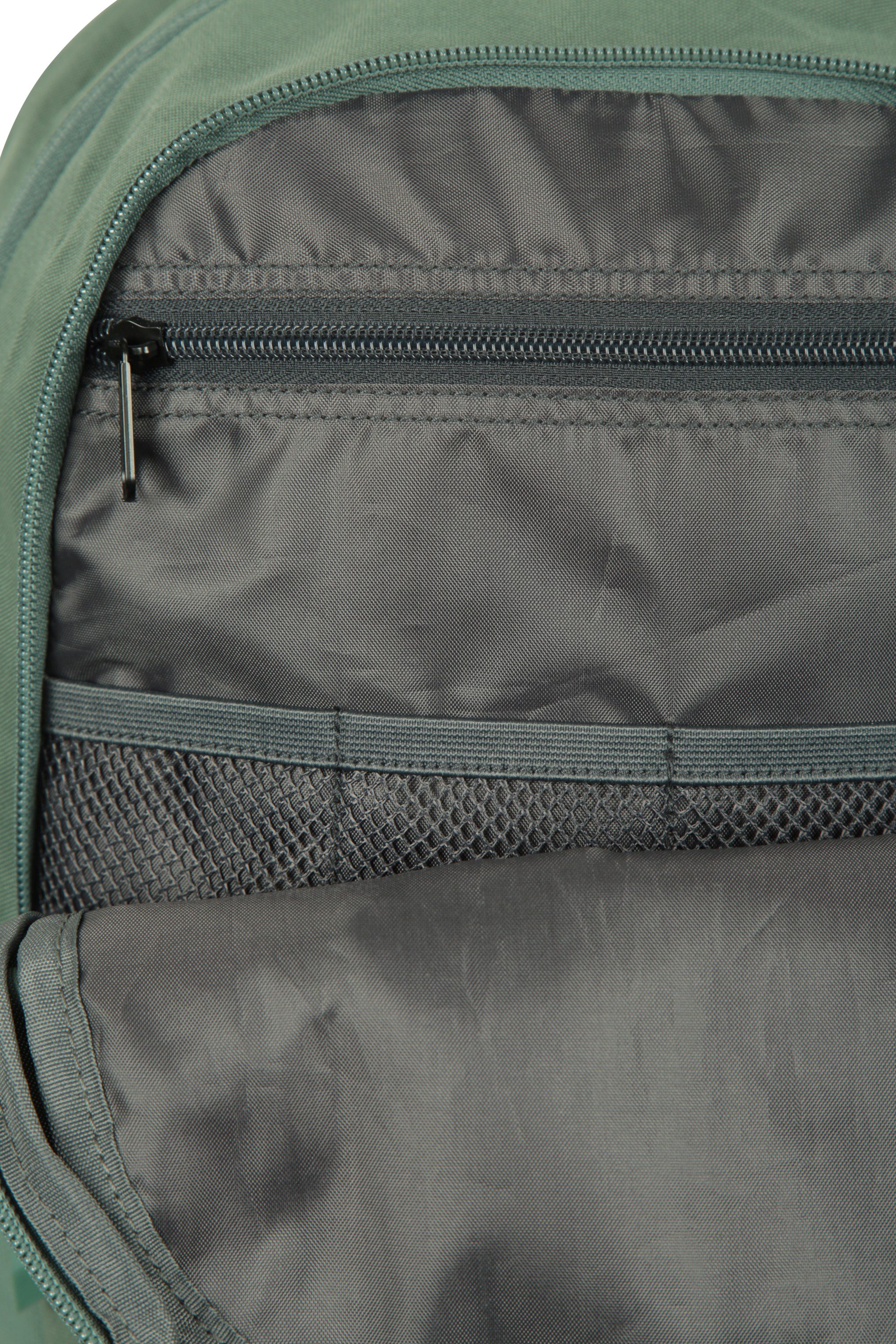 Lark 23L Backpack