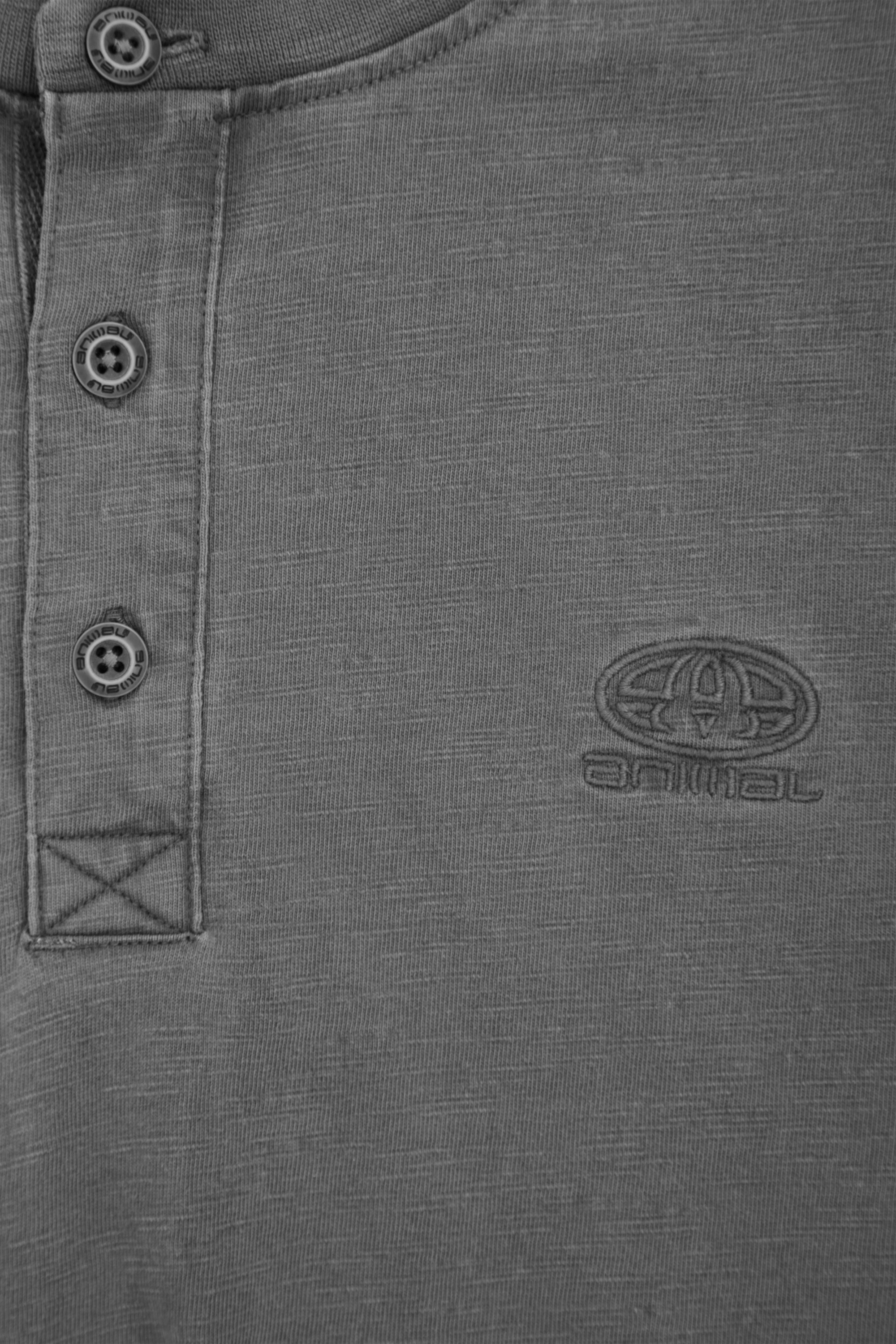 【NOAH】HENLEY TEE R6138 Noah Mens Henley Top - Charcoal – Animal