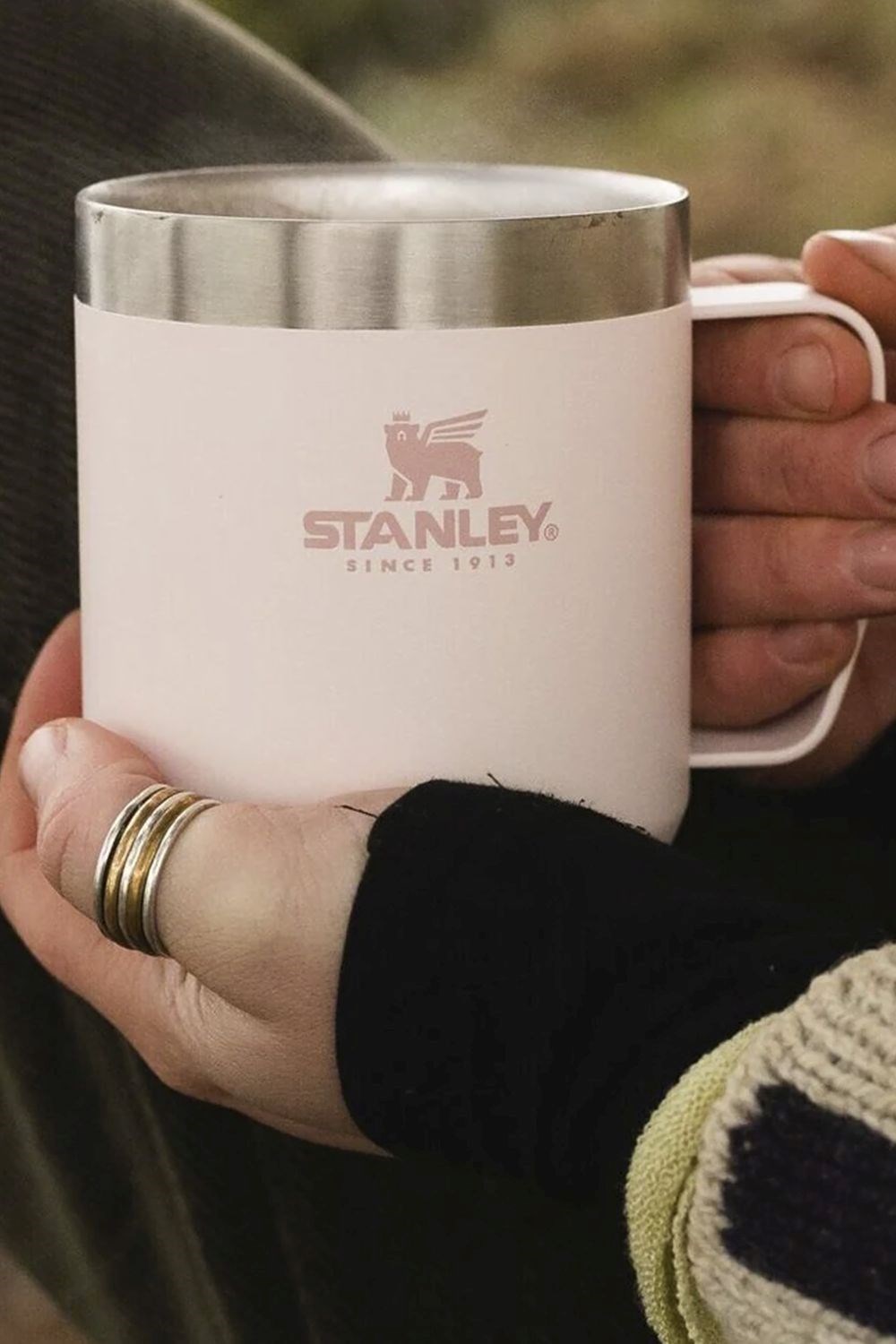 新品未使用2個セット STANLEY CAMP MUG 2個セット　0.35 Classic Legendary Camp Mug | 0.35 L | Stanley – Stanley 1913